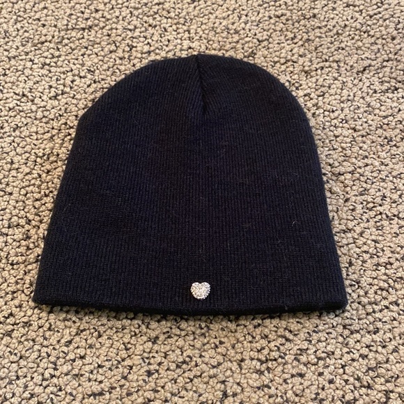 NWOT Inspired Leather Patch Knit Black Beanie with Rhinestone Heart - Picture 3 of 4